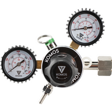 Load image into Gallery viewer, KOMOS® Premium Dual Gauge CO2 Regulator | Industrial-Grade | 0–60 PSI Operating Range | 1/4&quot; Flare Fitting with Barbed Outlet &amp; Duotight Adapter Fitting
