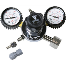Load image into Gallery viewer, KOMOS® Premium Dual Gauge CO2 Regulator | Industrial-Grade | 0–60 PSI Operating Range | 1/4&quot; Flare Fitting with Barbed Outlet &amp; Duotight Adapter Fitting
